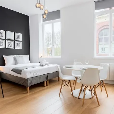 Vieux - Neat And Bright Apartment *