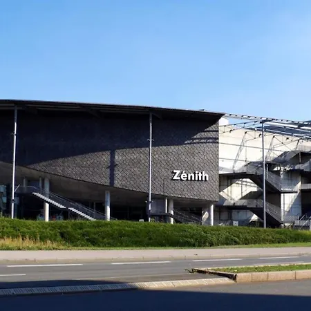 Apartment Vieux - Neat And Bright *